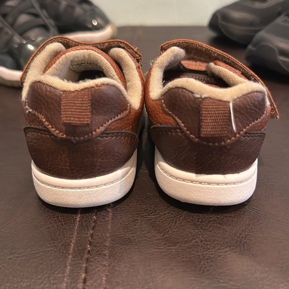 Baby Shoe Lot of 3 Pairs Size 3C/4C - Picture 4 of 15